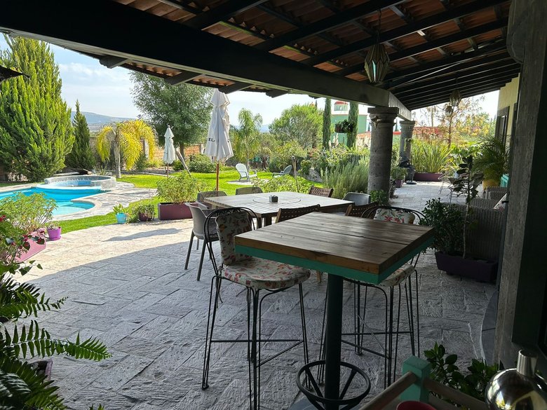 Los Labradores OFF MARKET — 5 photos