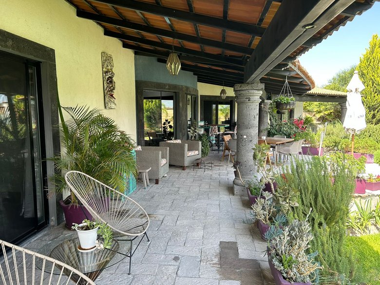 Los Labradores OFF MARKET — 4 photos