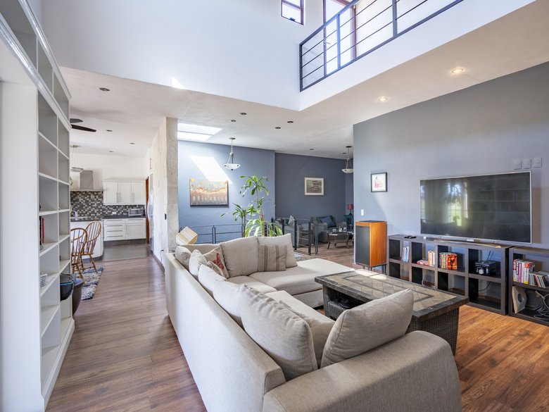 LORELEI HOUSE WITH VIEWS TO THE FAIRWAYS IN GOLF MALANQUIN — 13 photos