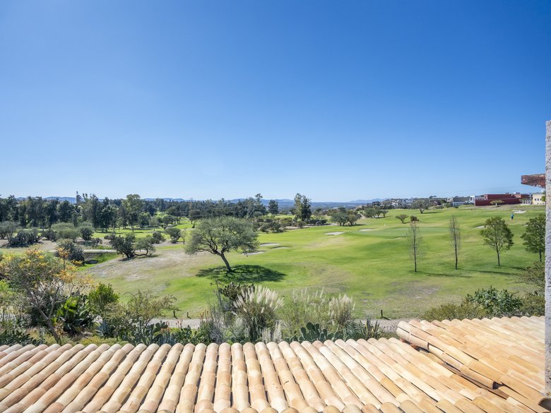LORELEI HOUSE WITH VIEWS TO THE FAIRWAYS IN GOLF MALANQUIN — 60 photos