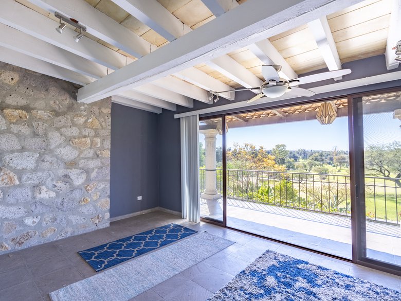 LORELEI HOUSE WITH VIEWS TO THE FAIRWAYS IN GOLF MALANQUIN — 15 photos