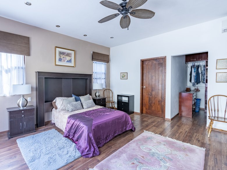 LORELEI HOUSE WITH VIEWS TO THE FAIRWAYS IN GOLF MALANQUIN — 23 photos