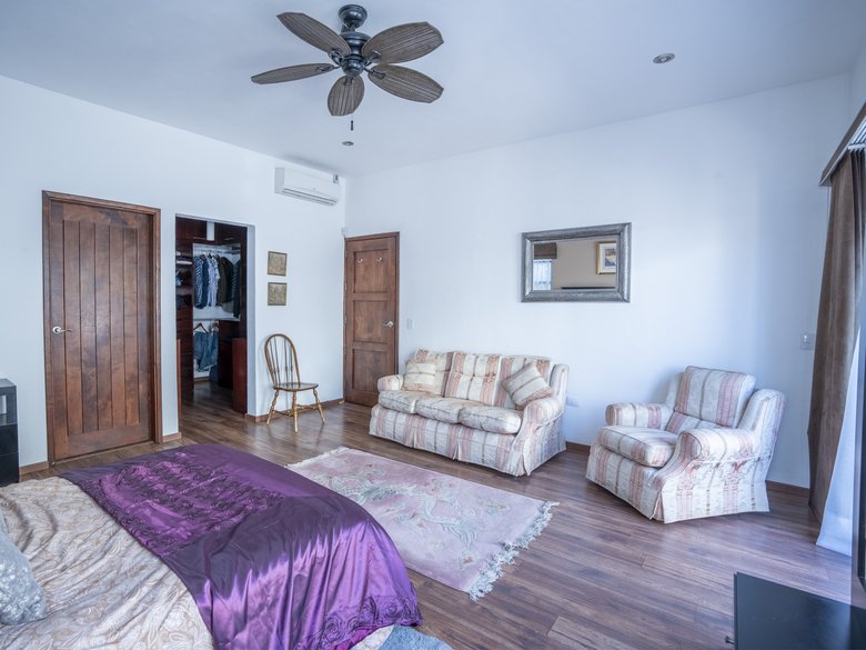 LORELEI HOUSE WITH VIEWS TO THE FAIRWAYS IN GOLF MALANQUIN — 24 photos