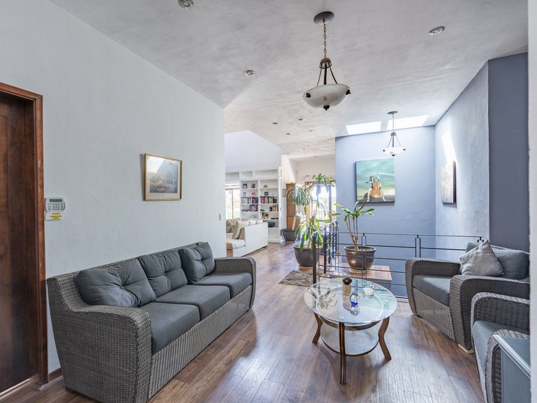 LORELEI HOUSE WITH VIEWS TO THE FAIRWAYS IN GOLF MALANQUIN — 21 photos
