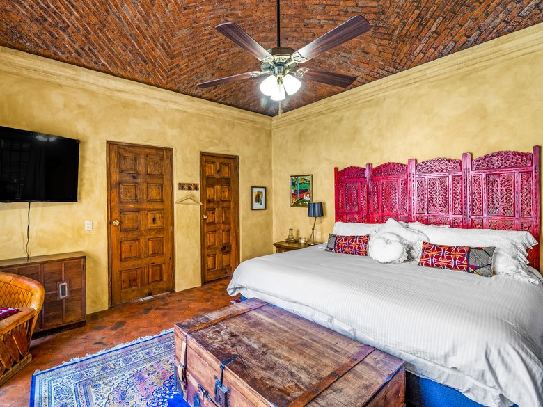 CASA DEL QUIJOTE AVAILABLE MAY 2025 $55,000 MXN — 11 photos
