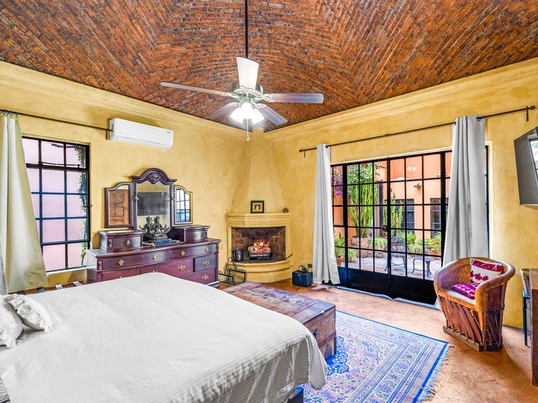 CASA DEL QUIJOTE AVAILABLE MAY 2025 $55,000 MXN — 12 photos