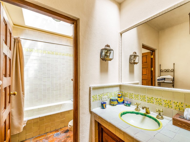 CASA DEL QUIJOTE AVAILABLE MAY 2025 $55,000 MXN — 13 photos