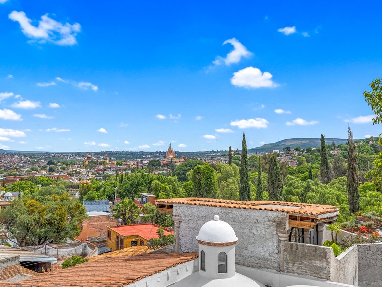 CASA DEL QUIJOTE AVAILABLE MAY 2025 $55,000 MXN — 24 photos