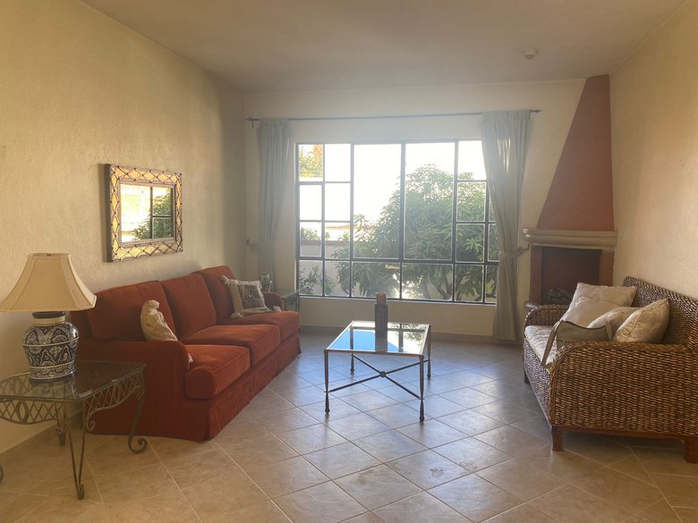 Esperanza Condo: Nice, comfortable and full of light!! — 6 photos