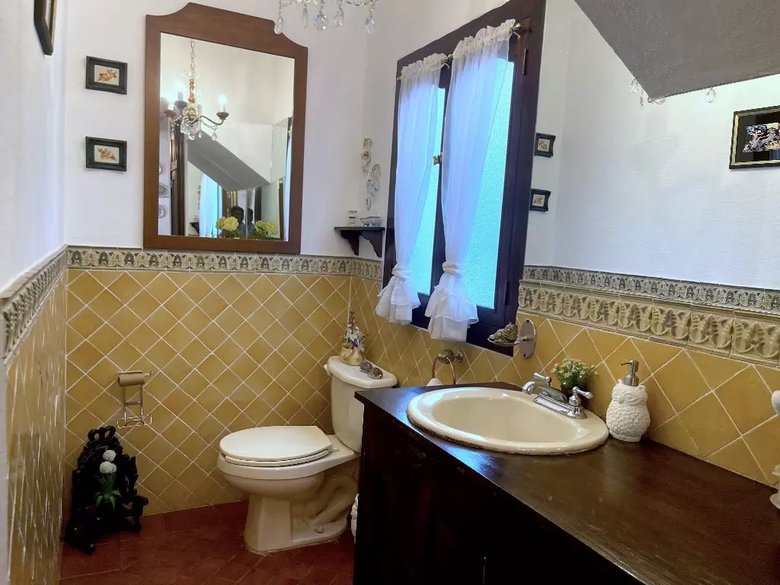 Tesoro House — 31 photos