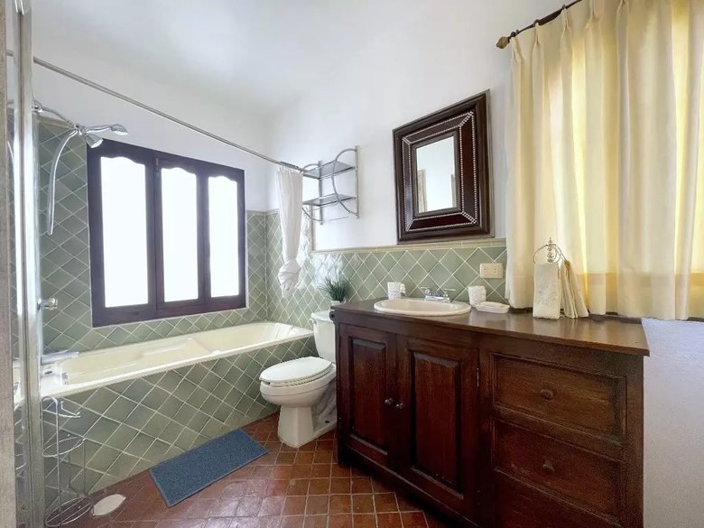 Tesoro House — 20 photos