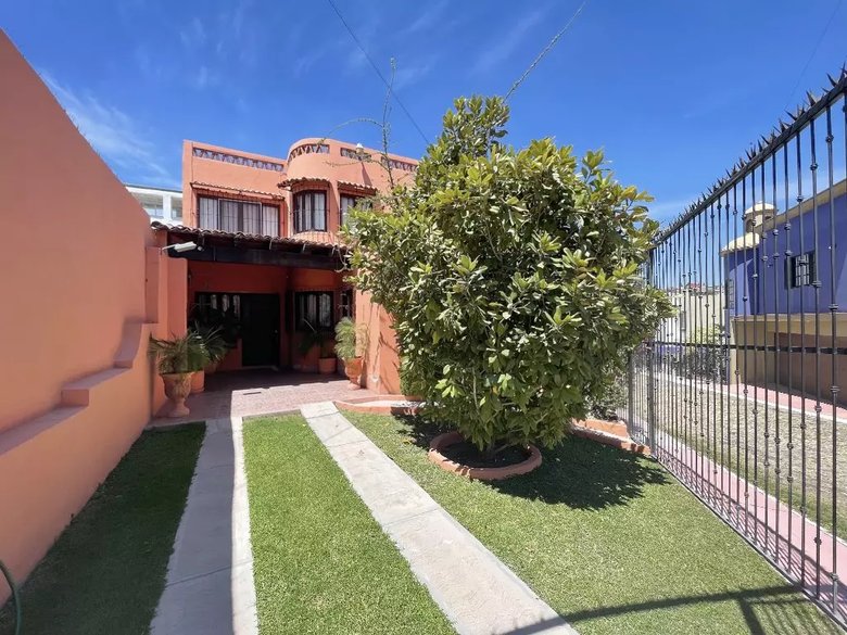 Tesoro House — 18 photos
