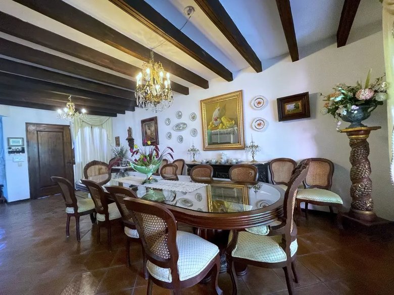 Tesoro House — 26 photos