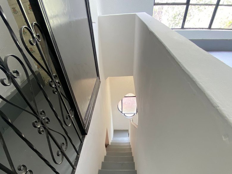 Unfurnished Loft for Rent 3 minutes walk to la Parroquia. Perfect Location! — 11 photos