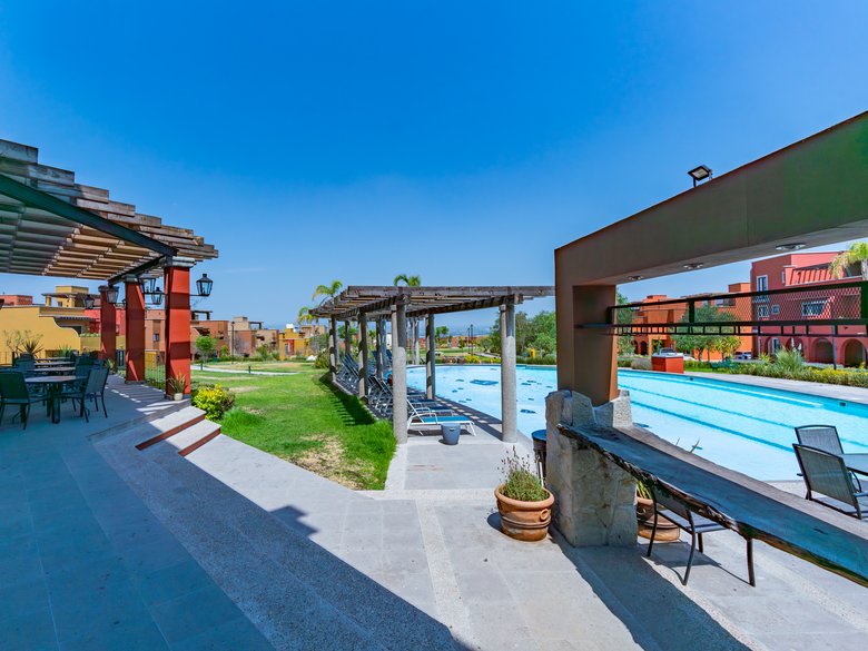 Casa Mía — 34 photos