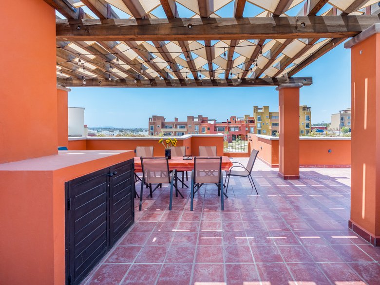 Casa Mía — 27 photos