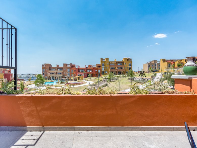 Casa Mía — 24 photos