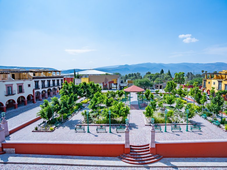 Casa Mía — 38 photos