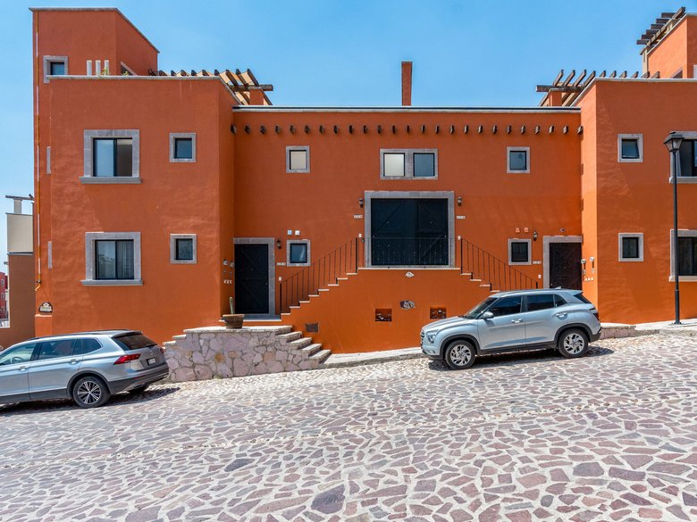 Casa Mía — 45 photos