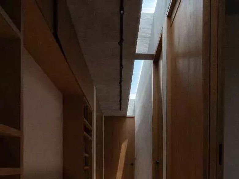 Estrato House — 15 photos