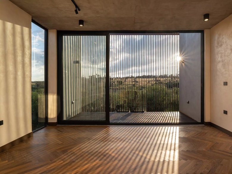 Estrato House — 35 photos