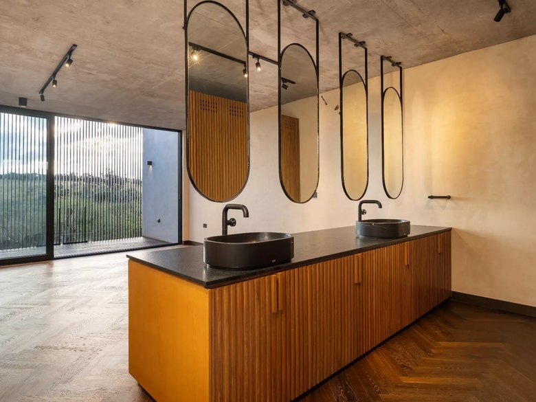 Estrato House — 31 photos