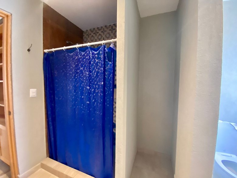 Unfurnished Apartment for rent in Las Brisas — 11 photos