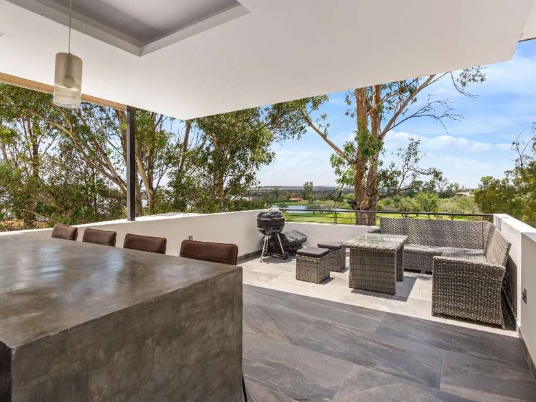 Casa Blanca Zirandaro — 14 photos