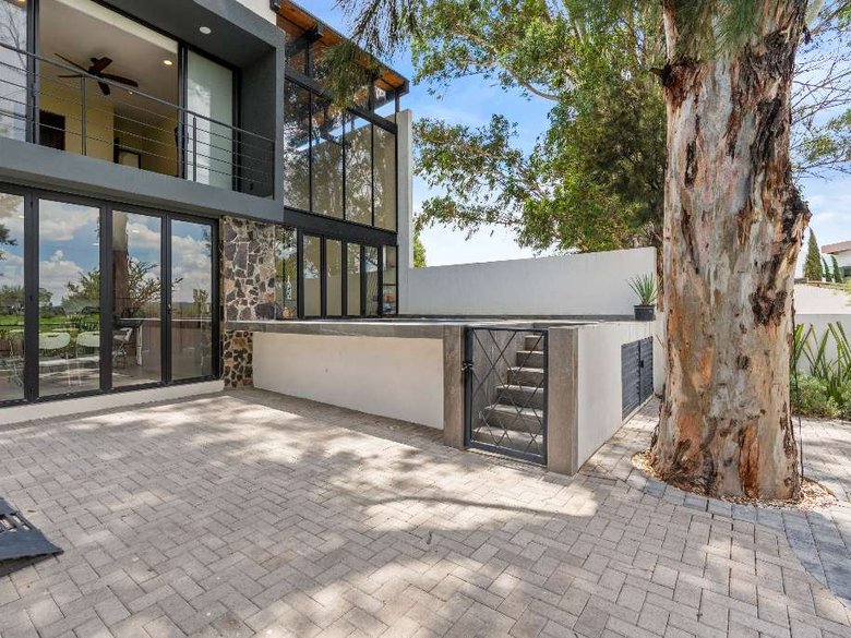 Casa Blanca Zirandaro — 8 photos