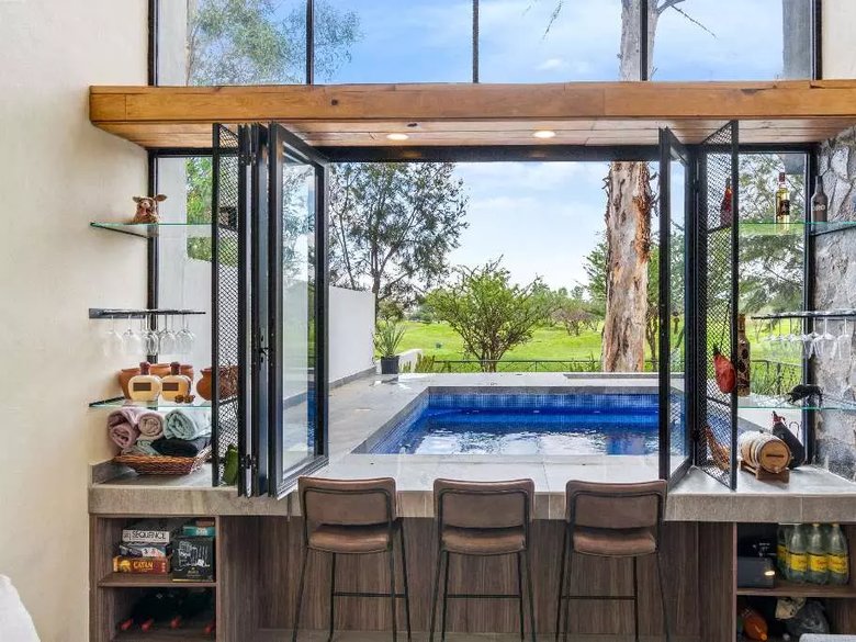 Casa Blanca Zirandaro — 25 photos