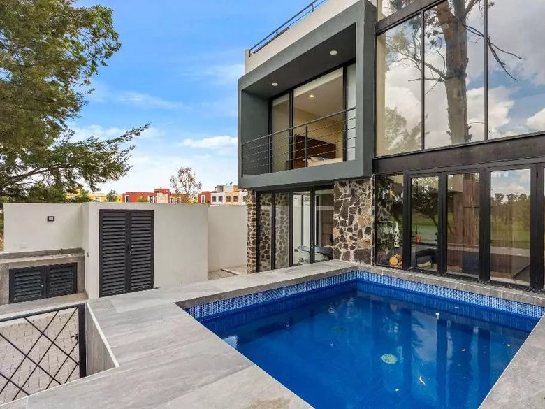 Casa Blanca Zirandaro — 30 photos