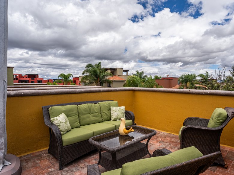 El Secreto Upper Floor Condo — 16 photos