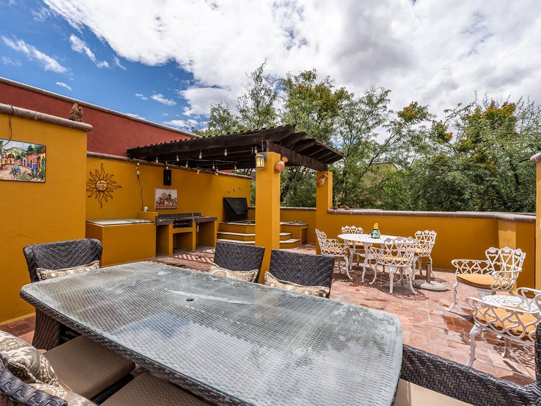 El Secreto Upper Floor Condo — 17 photos