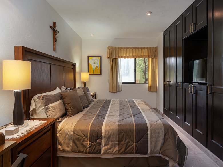 El Secreto Upper Floor Condo — 7 photos