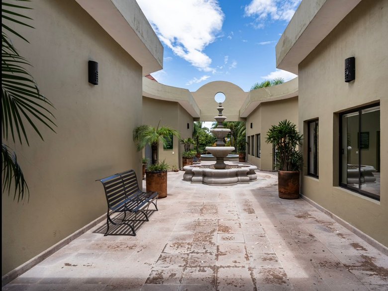 El Secreto Upper Floor Condo — 29 photos