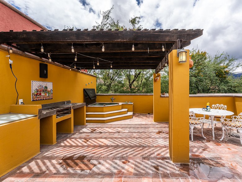 El Secreto Upper Floor Condo — 18 photos
