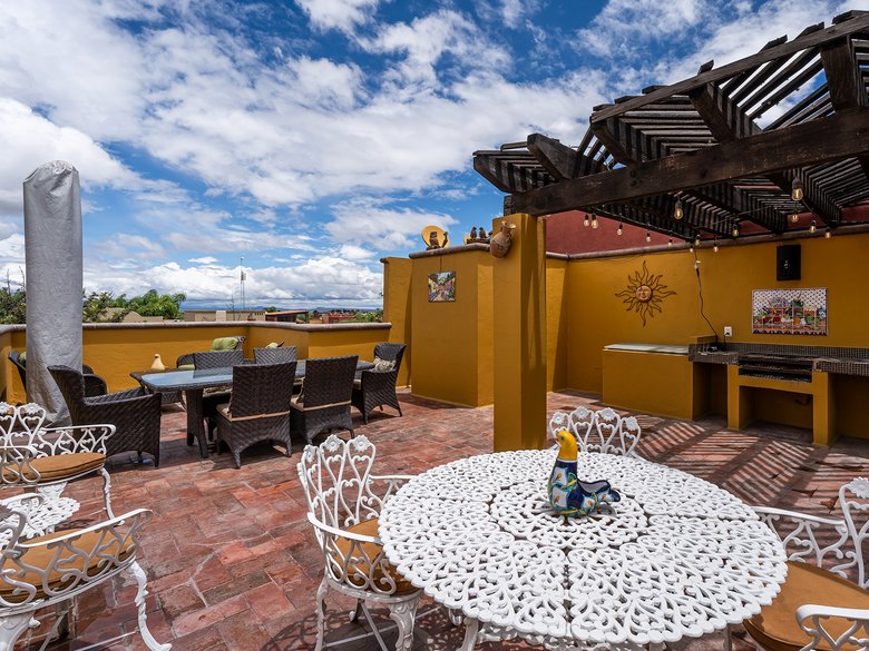 El Secreto Upper Floor Condo — 20 photos