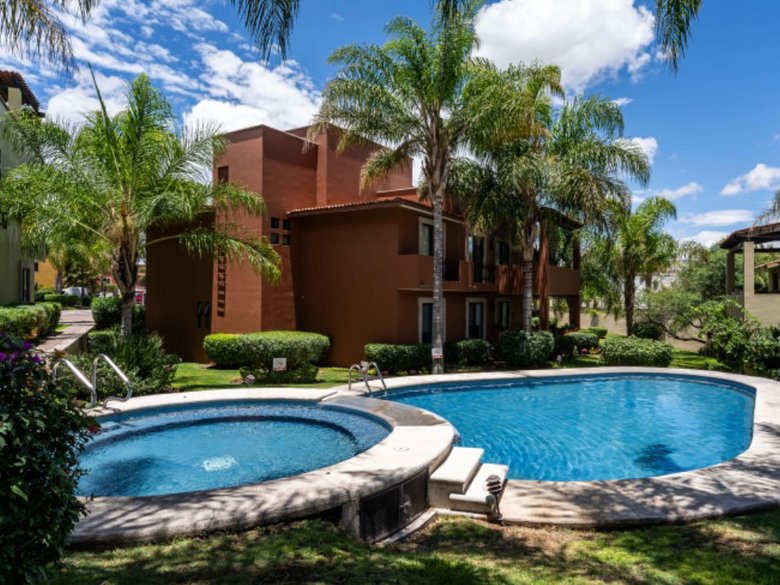 El Secreto Upper Floor Condo — 26 photos