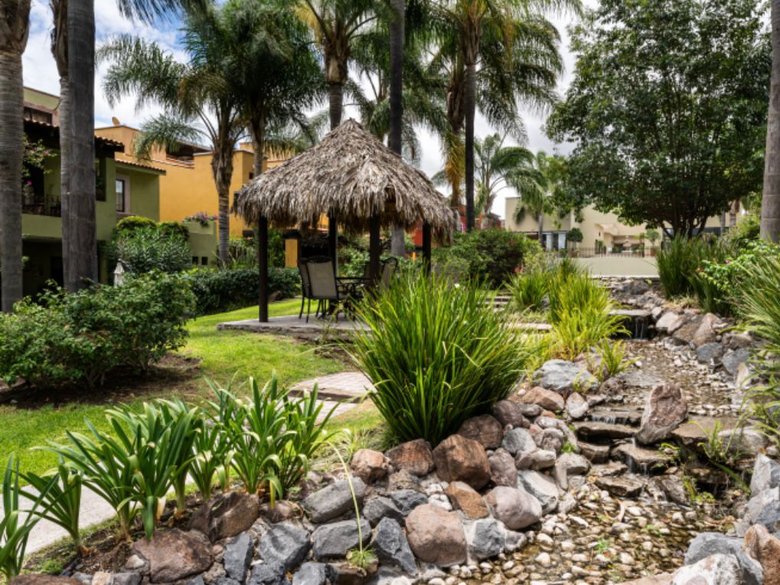 El Secreto Upper Floor Condo — 27 photos