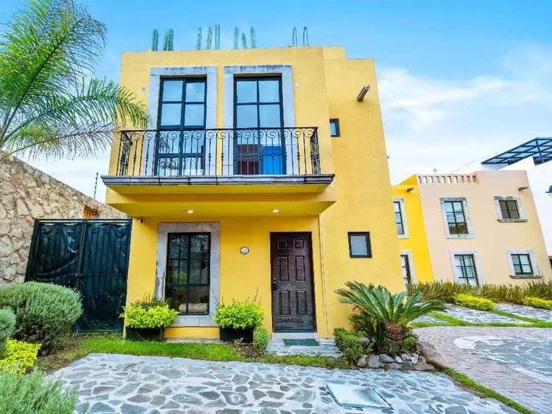 Casa Mirenchu — 16 photos