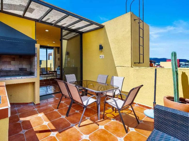 Casa Mirenchu — 20 photos