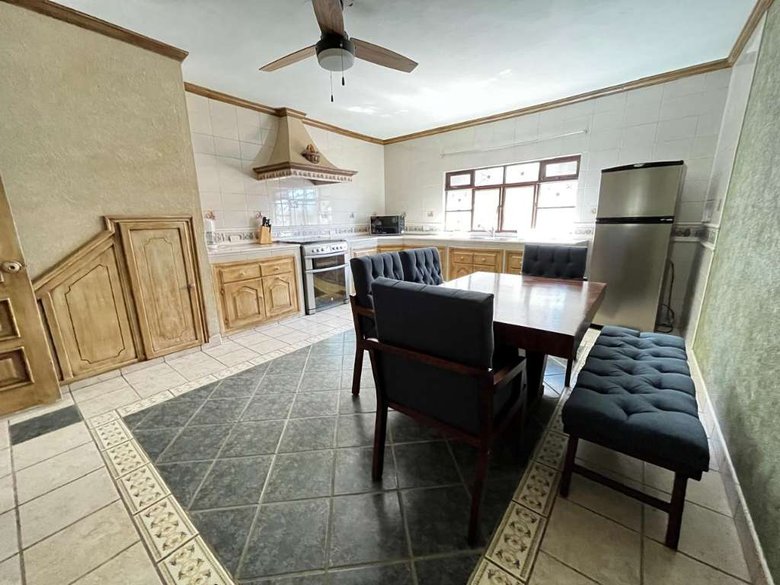 RIVERA HOUSE — 17 photos
