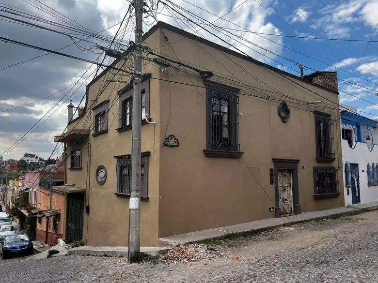 RIVERA HOUSE — 18 photos