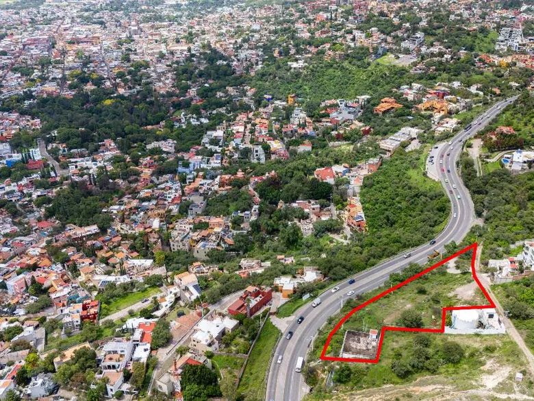 Lot Mirador Del Caracol — 3 photos