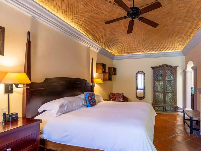 Casa Mirador — 35 photos
