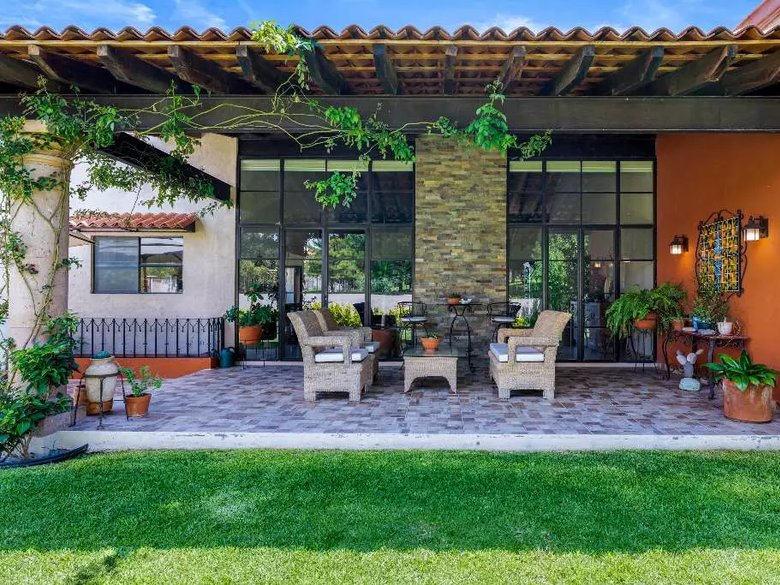 Casa Presita — 26 photos