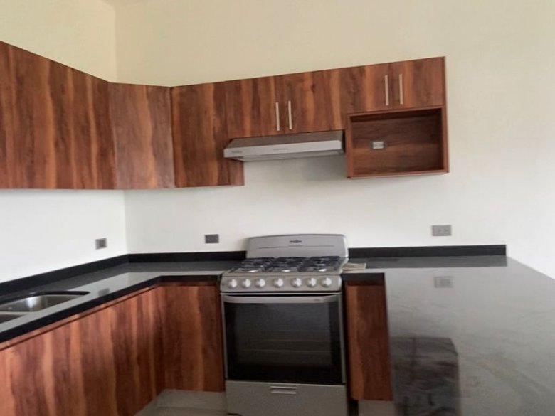 Opportunity house for sale in Private complex 8 minutes for centro! — 4 photos