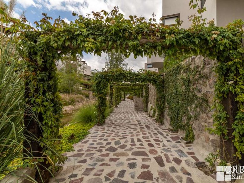 Opportunity house for sale in Private complex 8 minutes for centro! — 16 photos