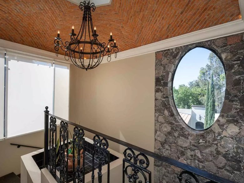 Casa Pacifica — 37 photos
