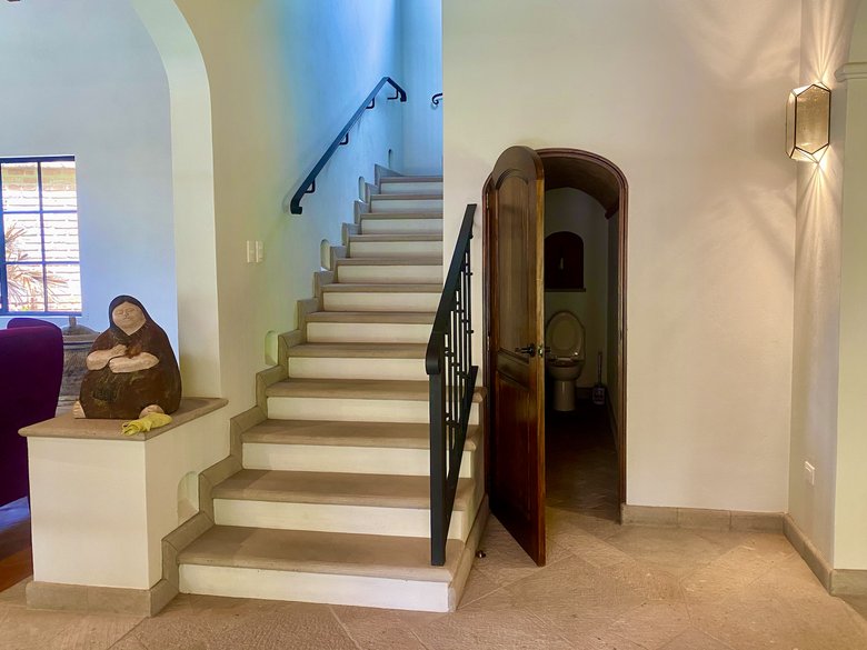 Unique property in the ideal location of Ojo de Agua , offering the perfect balance between modern — 12 photos